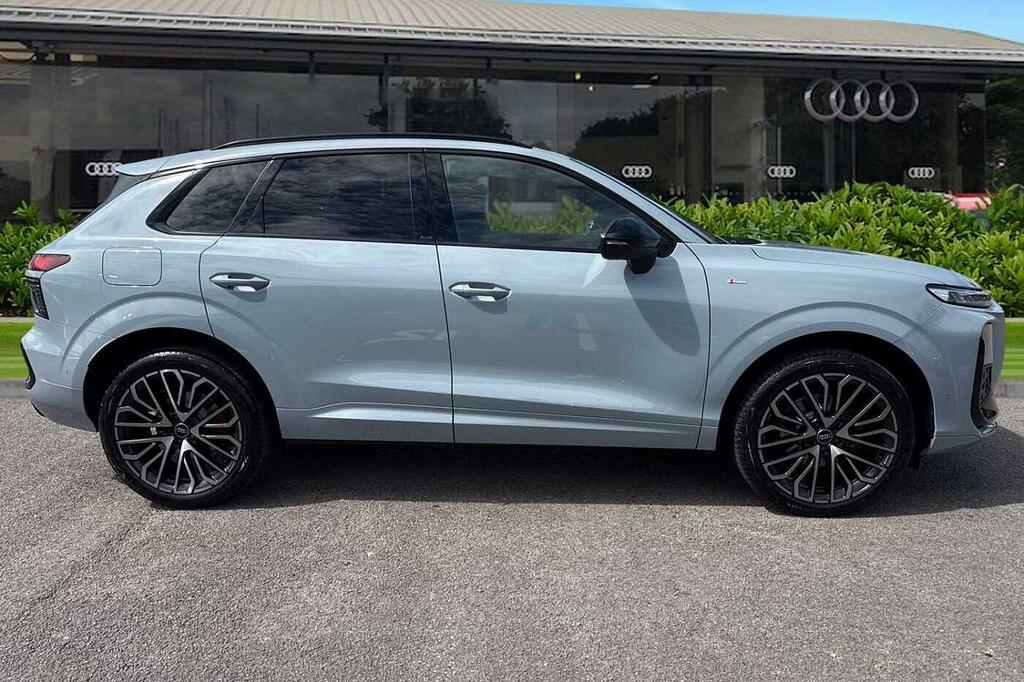 Audi Q3 1.5 Tfsi Edition 1 S Tronic Grey #4