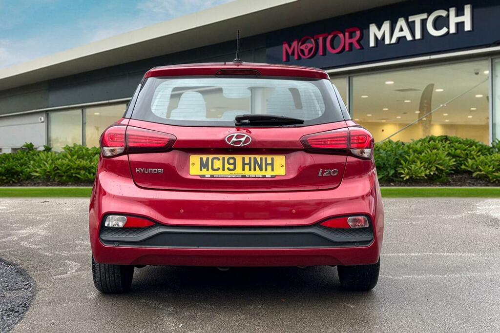 Hyundai I20 1.2 Se Euro 6 Red #4