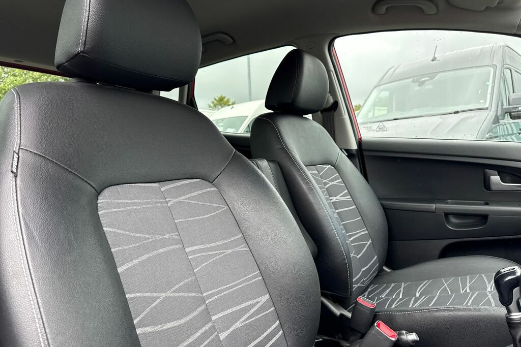 Kia Venga 1.6 2 6 Silver #23