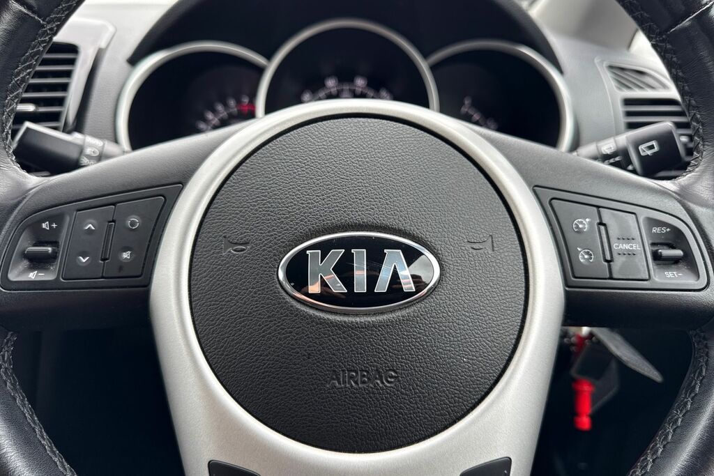Kia Venga 1.6 2 6 Silver #39