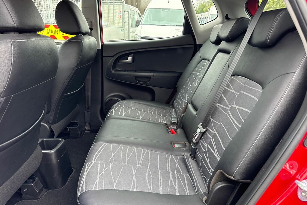 Kia Venga 1.6 2 6 Silver #32