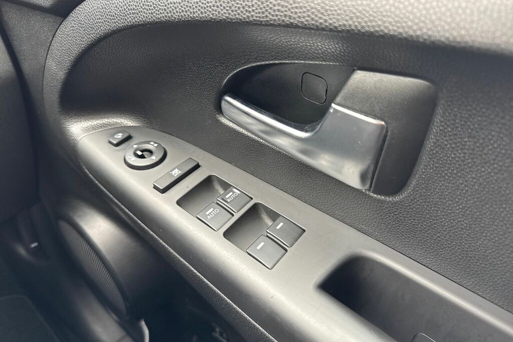 Kia Venga 1.6 2 6 Silver #20