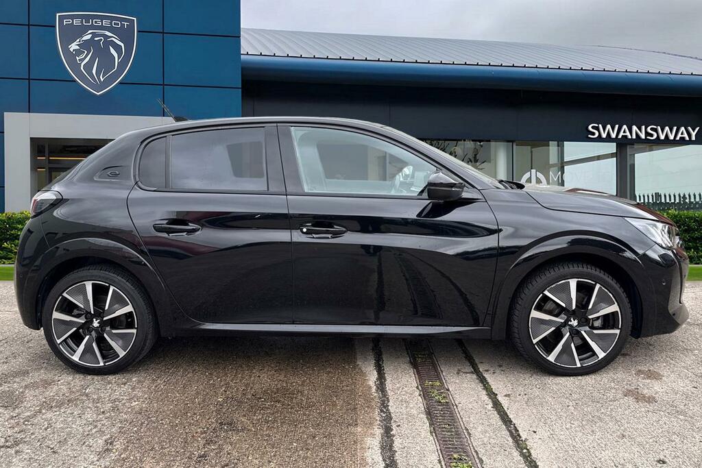 Peugeot e-208 50Kwh Gt Black #3