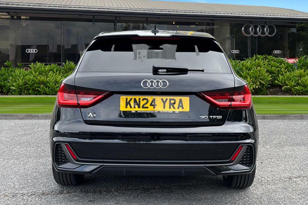 Audi A1 S Line 30 Tfsi 110 Ps S Tronic KN24YRA Black #4