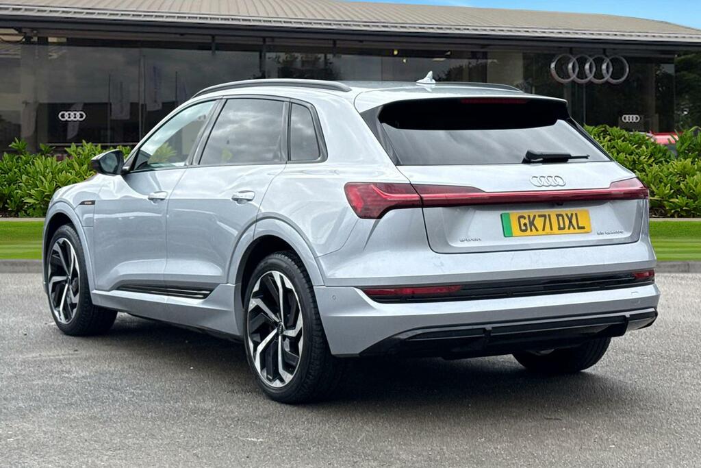 Audi E-tron Black Edition 55 Quattro 300,00 Kw Silver #2