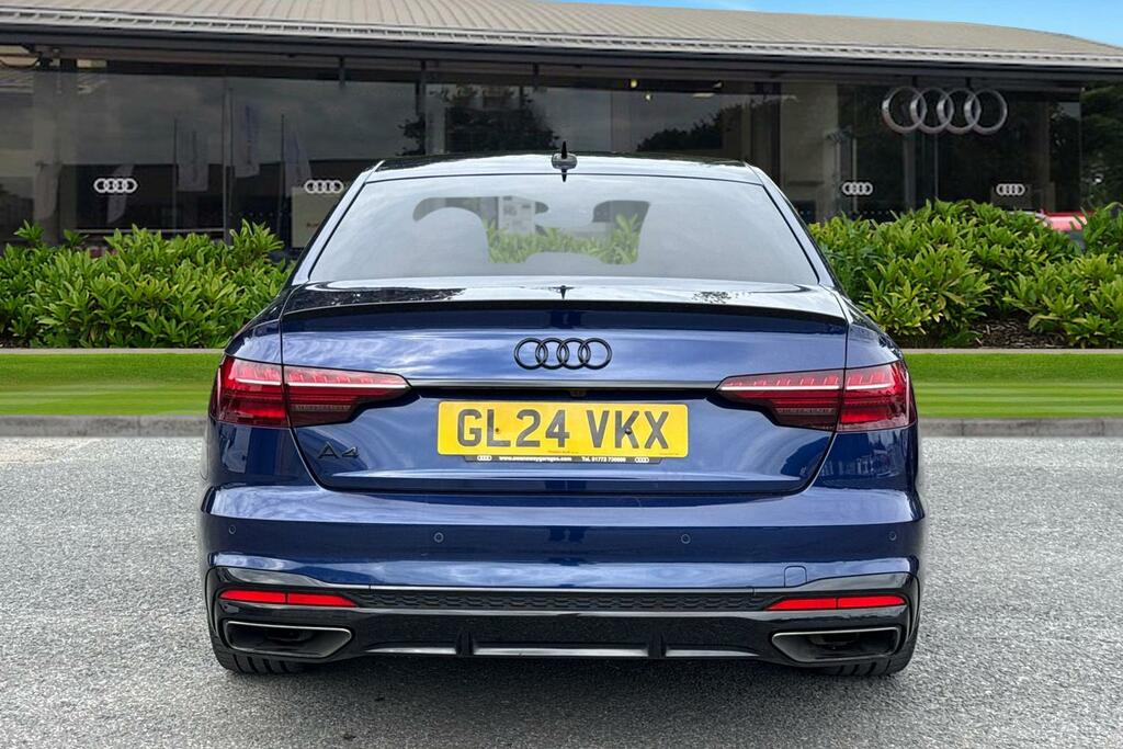 Audi A4 Black Edition 35 Tfsi 150 Ps S Tronic GL24VKX Blue #4