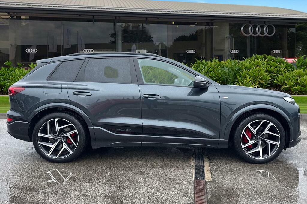 Audi Q6 E-Tron Suv Edition 1 Quattro 285,00 Kw Grey #3