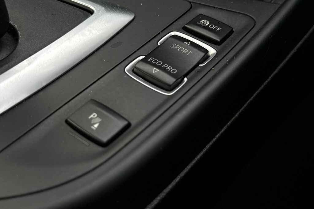 BMW 2 Series 218D Se White #34