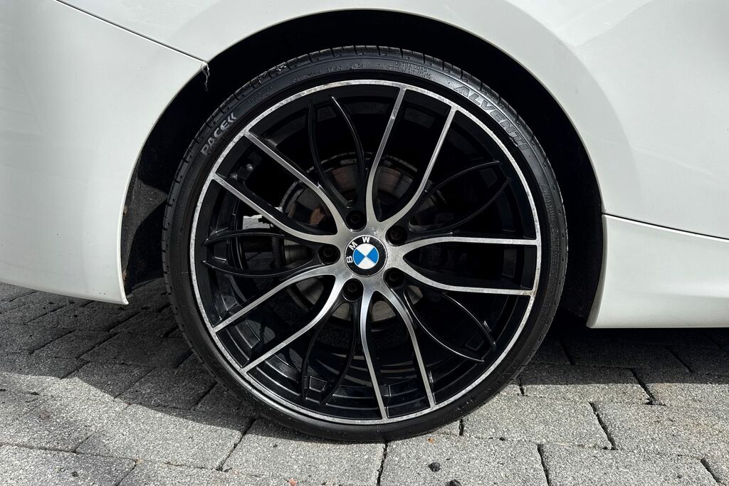 BMW 2 Series 218D Se White #23