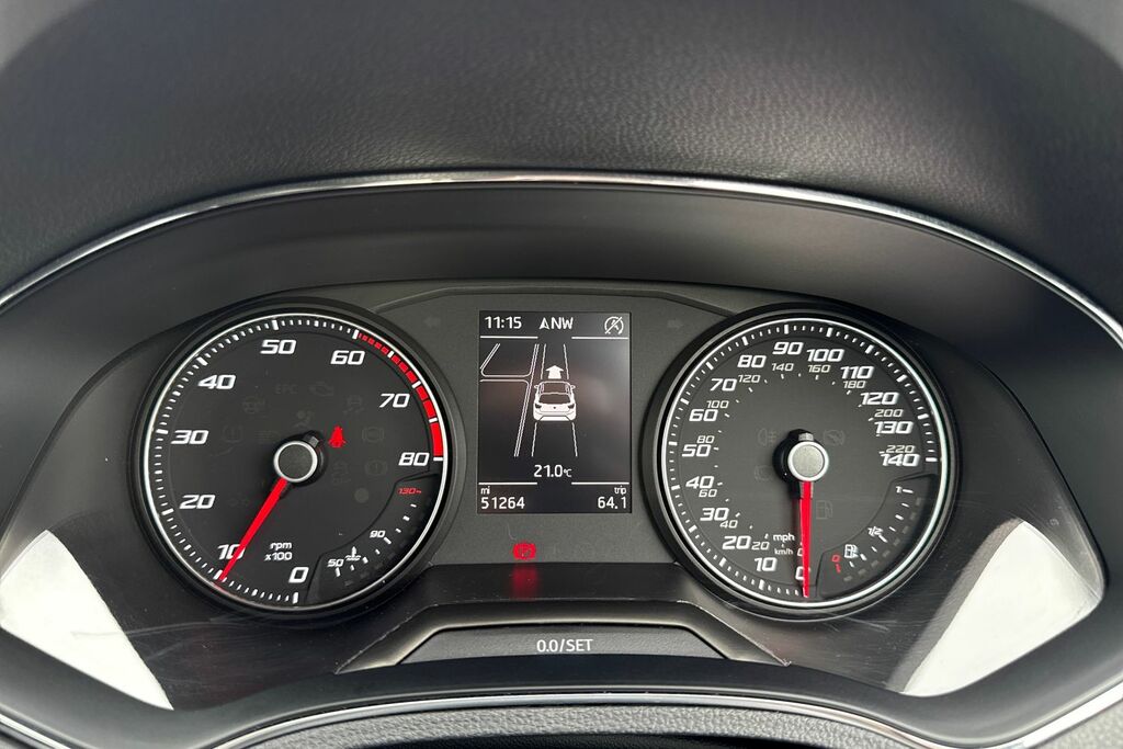 Seat Arona 2017 67 Tsi Red #40