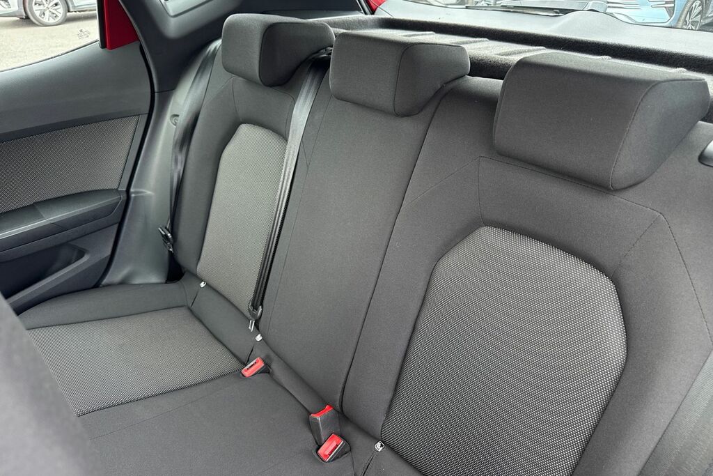 Seat Arona 2017 67 Tsi Red #18