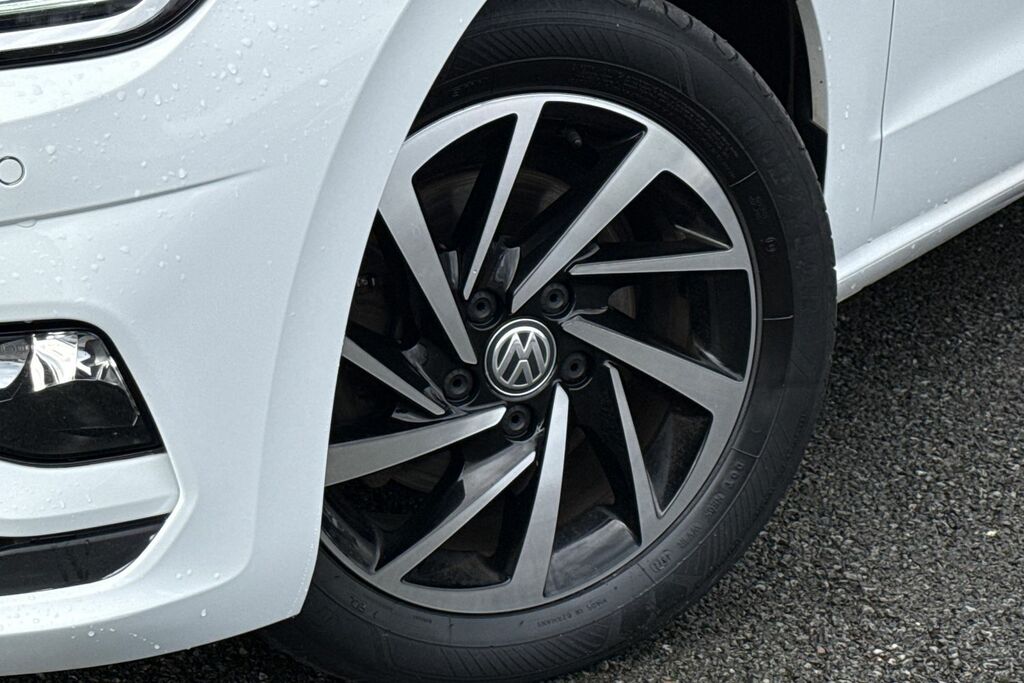 Volkswagen Golf SV Gt White #27