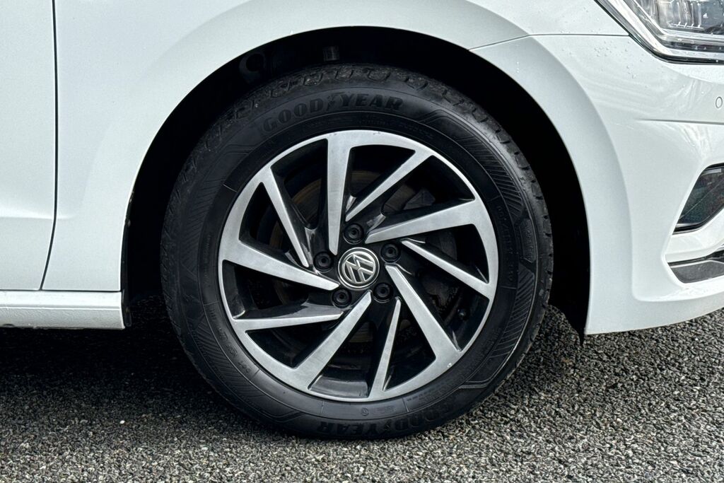 Volkswagen Golf SV Gt White #11