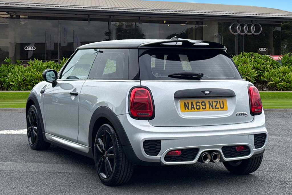 Mini Hatch 2.0 Cooper S Sport Euro 6 Ss NA69NZU Silver #2
