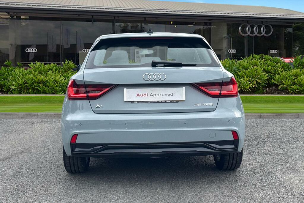Audi A1 Sport 25 Tfsi 95 Ps S Tronic Grey #4