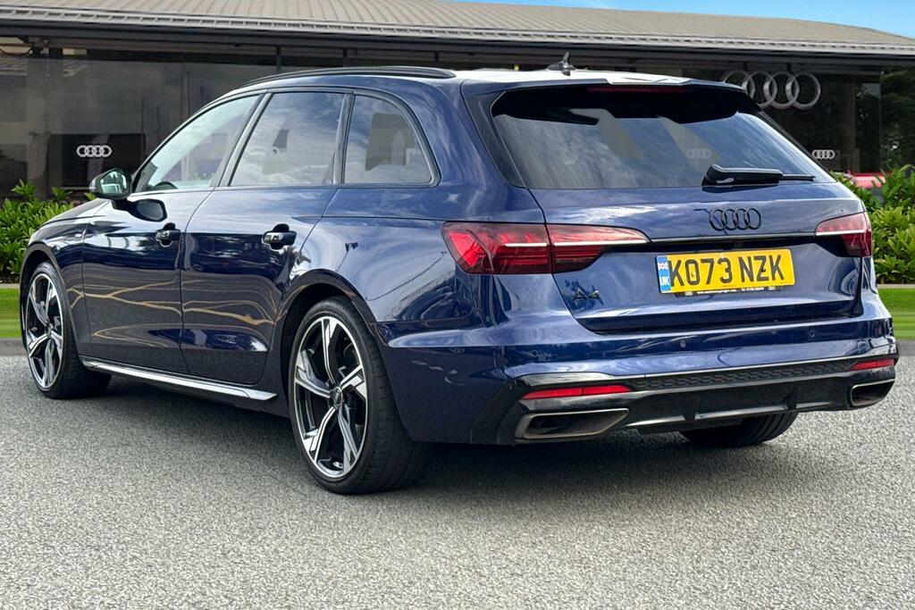 Audi A4 Avant Avant Black Edition 35 Tfsi 150 Ps S Tronic Blue #2