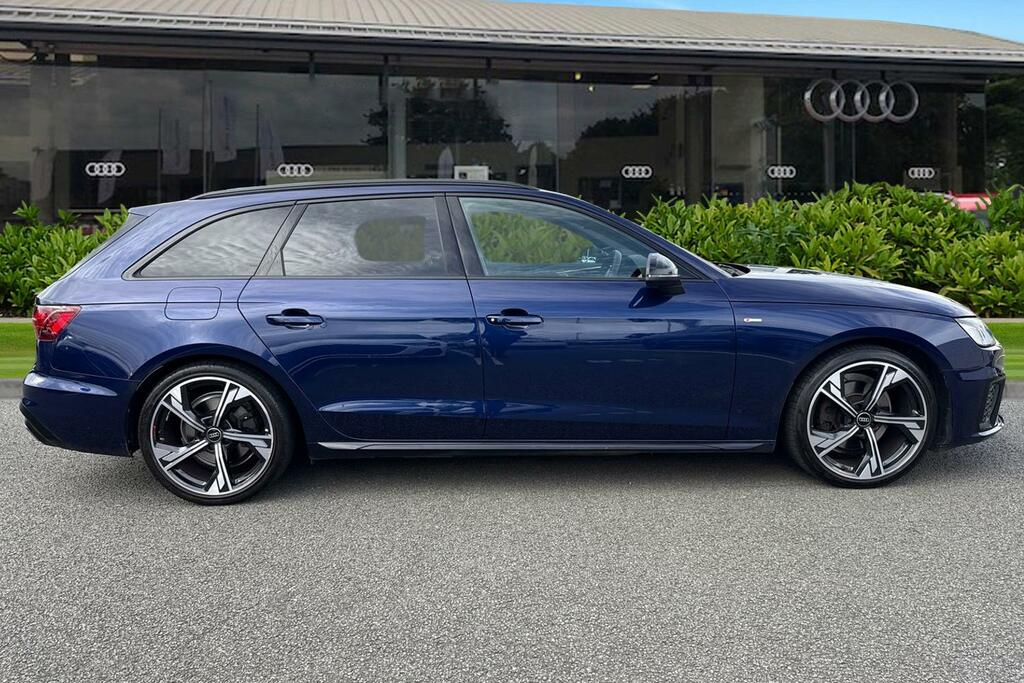 Audi A4 Avant Avant Black Edition 35 Tfsi 150 Ps S Tronic Blue #3