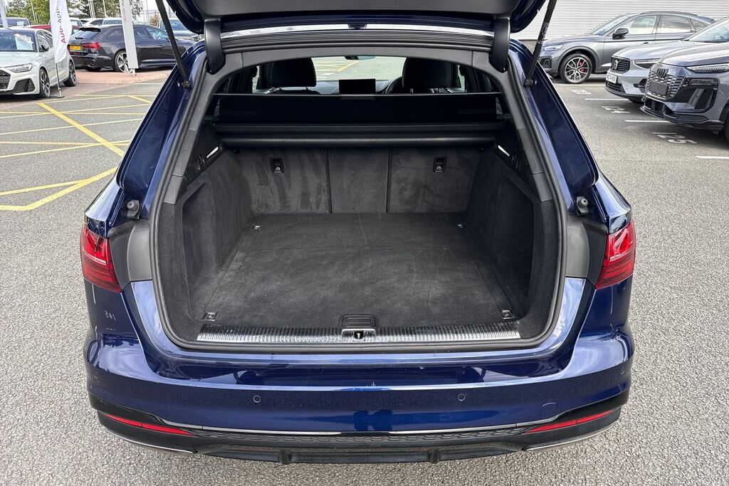 Audi A4 Avant Avant Black Edition 35 Tfsi 150 Ps S Tronic Blue #6