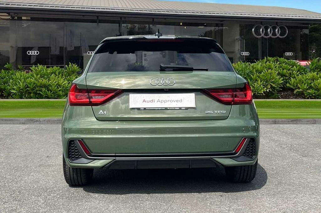 Audi A1 S Line 25 Tfsi 95 Ps 5-Speed Green #4