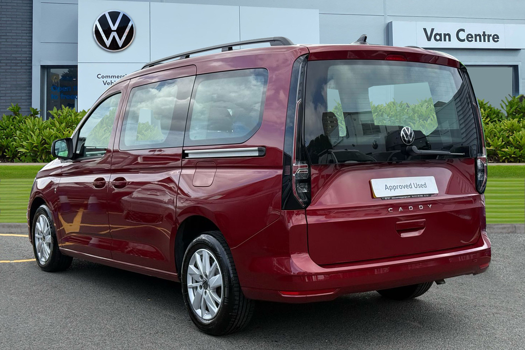 Volkswagen Caddy Maxi Life Life Maxi 102 Ps 2.0 Tdi 6Sp Red #2