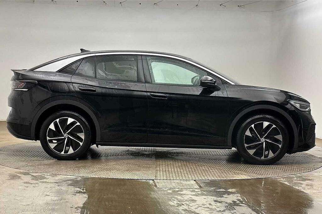 Volkswagen ID.5 210Kw Match Pro 77Kwh Black #4
