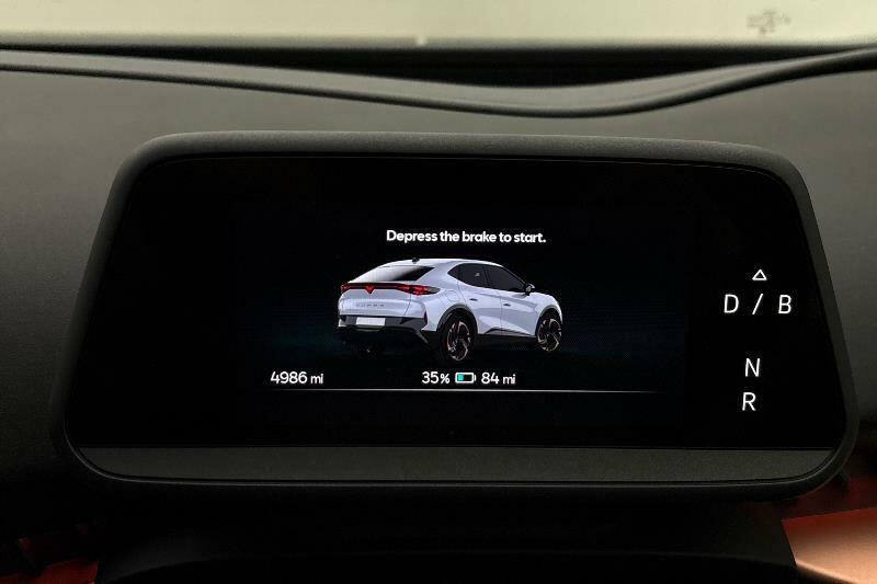Cupra Tavascan V2 White #11