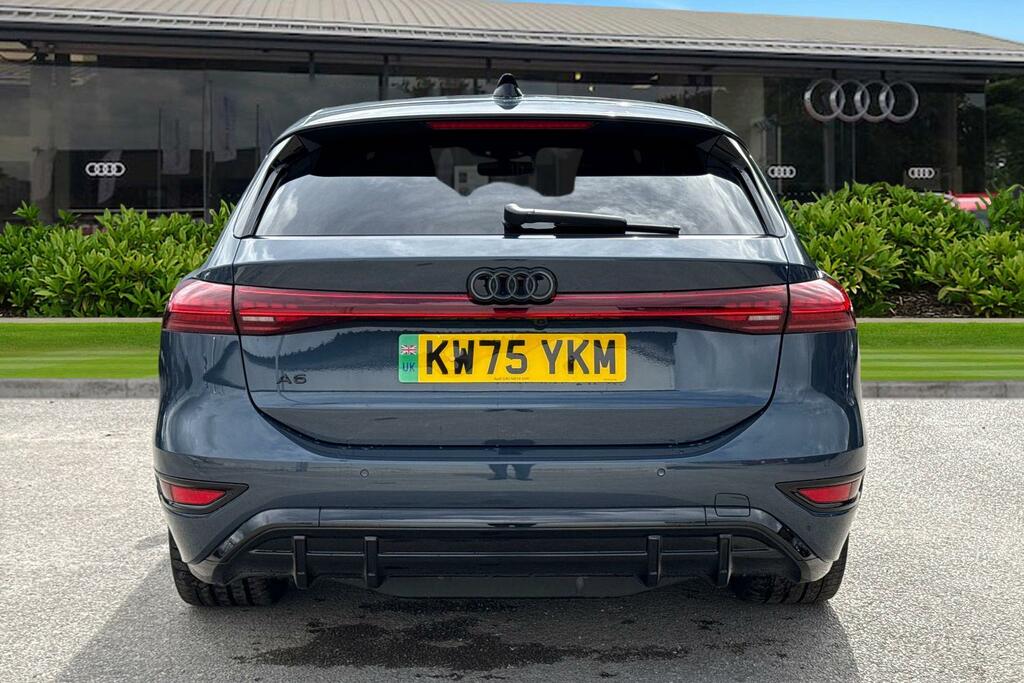 Audi A6 Avant Avant Edition 1 E-tron Performance 270,00 Kw Blue #4