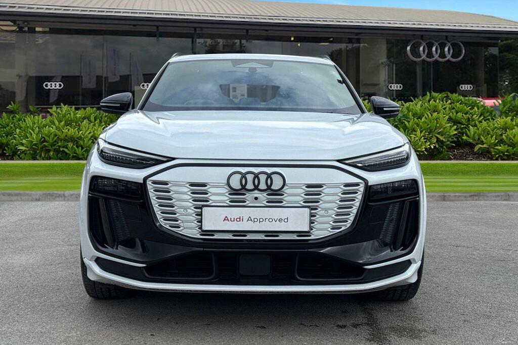 Audi SQ6 E-Tron Ssuv Edition 1 360,00 Kw White #5