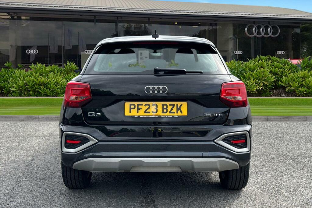 Audi Q2 My23.5 Sport 35 Tfsi 150 Ps 6-Speed Black #4