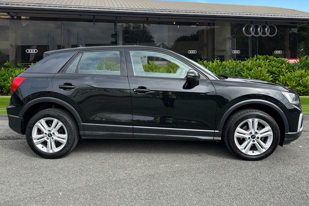 Audi Q2 My23.5 Sport 35 Tfsi 150 Ps 6-Speed Black #3
