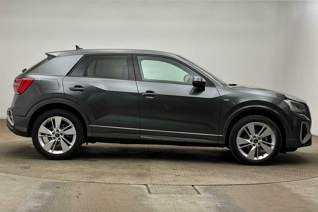 Audi Q2 S Line 30 Tfsi 116 Ps 6-Speed Grey #4