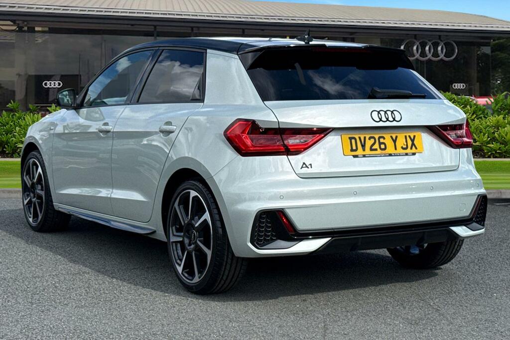 Audi A1 Black Edition 25 Tfsi 95 Ps S Tronic Silver #2