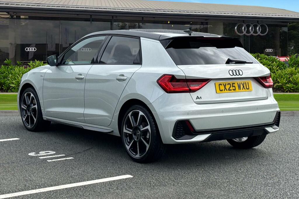 Audi A1 Black Edition 35 Tfsi 150 Ps S Tronic CX25WXU Silver #2