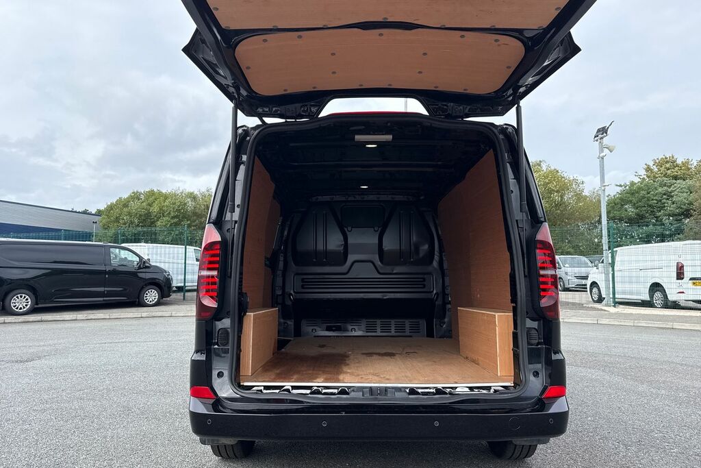 Volkswagen Transporter 2.0 Tdi 150 Commerce Plus Van 5 Plus Black #6