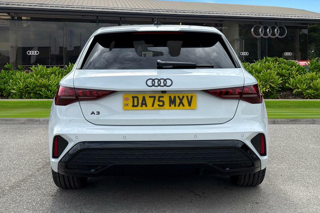 Audi A3 Black Edition Tfsi 150 Ps S Tronic DA75MXV White #4