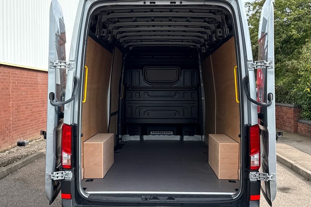 Volkswagen Crafter 2.0 Tdi 140Ps Commerce Plus High Roof Van Silver #6