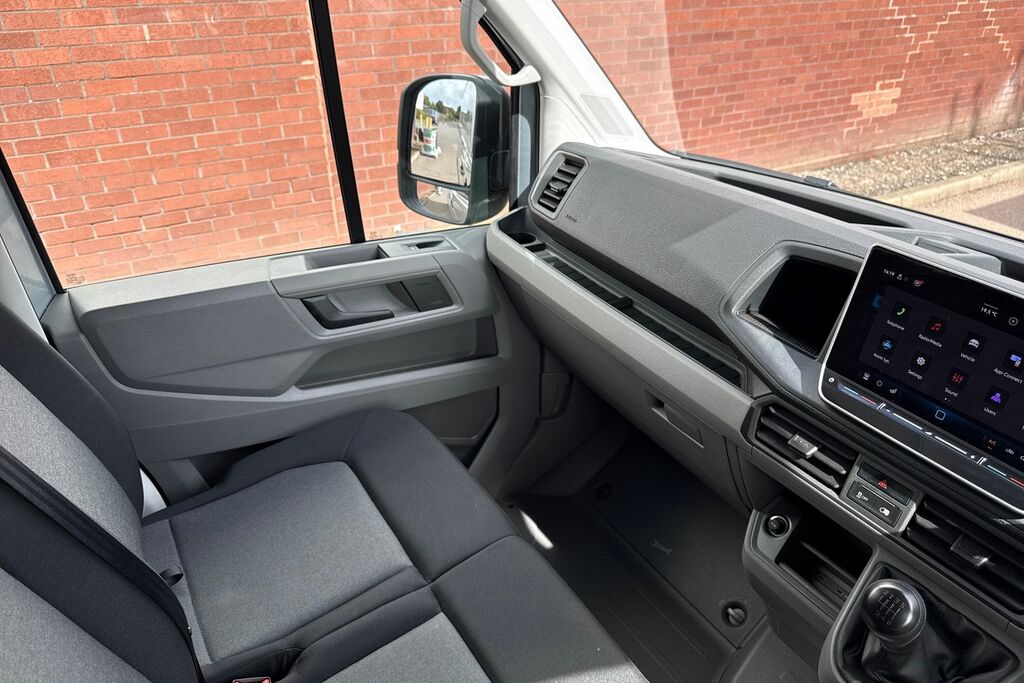 Volkswagen Crafter Cr35 Mwb 140Ps Commerce Plus Panel Van Digital Da White #19