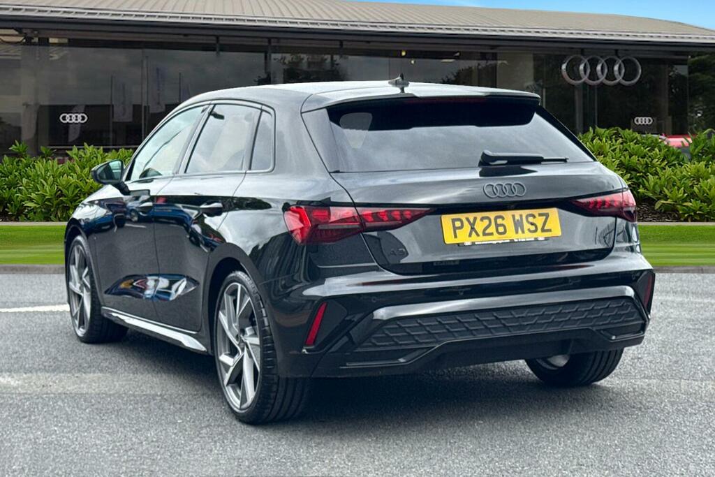 Audi A3 2.0 Tdi 150 Black Edition S Tronic Black #2