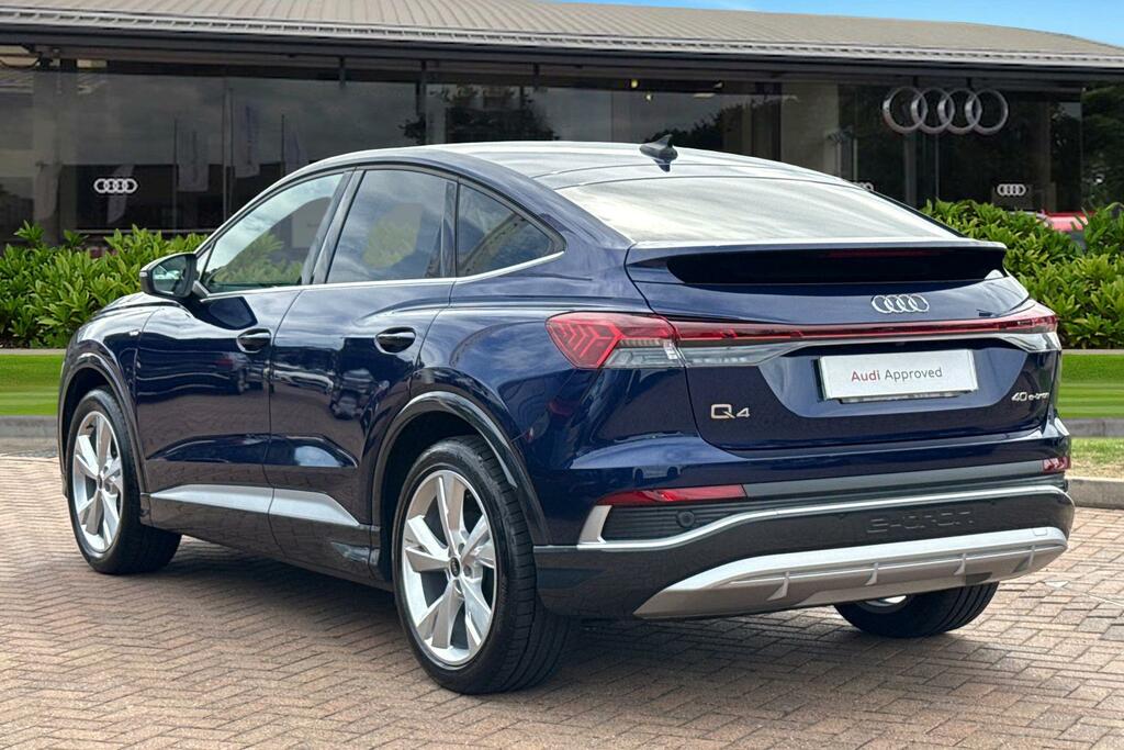 Audi Q4 E Tron S Line 40 150,00 Kw Blue #2
