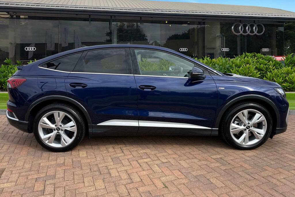 Audi Q4 E Tron S Line 40 150,00 Kw Blue #3