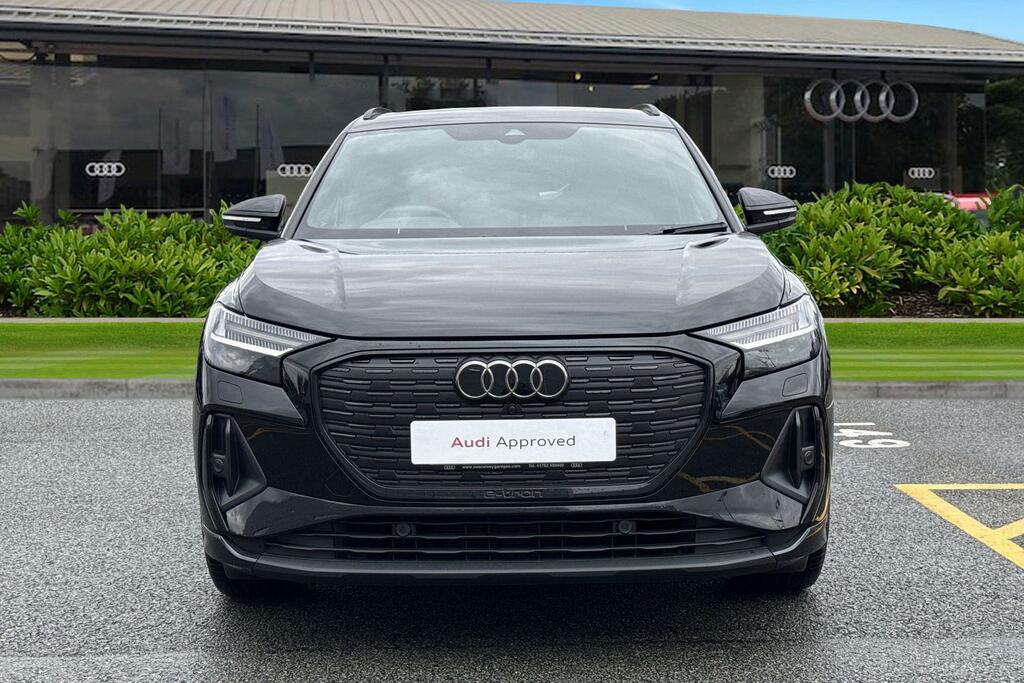 Audi Q4 E Tron Black Edition 45 210,00 Kw Black #5