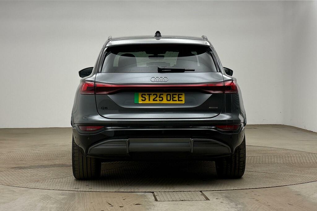 Audi Q6 E-Tron Suv S Line Quattro 285,00 Kw Grey #4