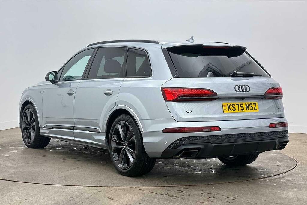 Audi Q7 3.0 Tfsi V6 Black #10