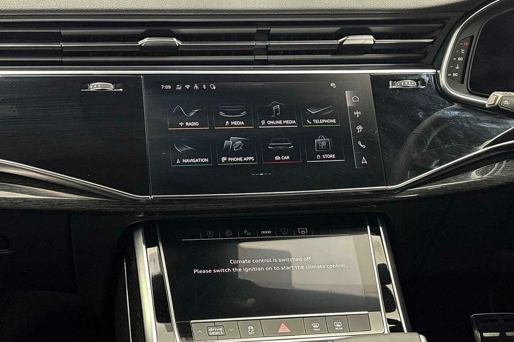 Audi Q7 3.0 Tfsi V6 Black #8