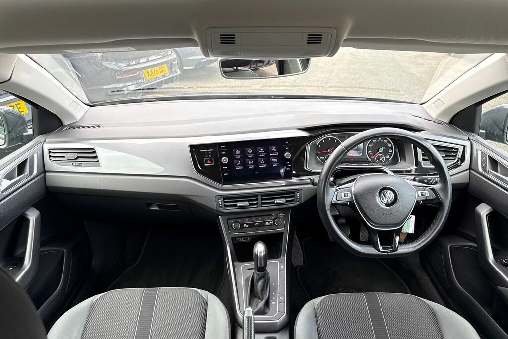 Volkswagen Polo Hatchback White #45
