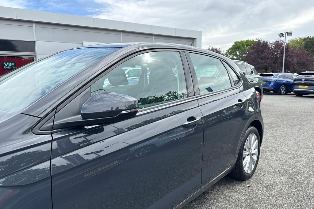 Volkswagen Polo Hatchback White #48