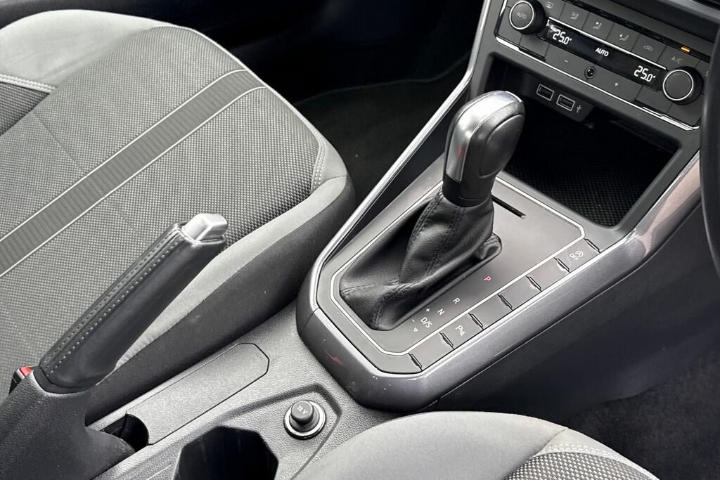 Volkswagen Polo Hatchback White #22