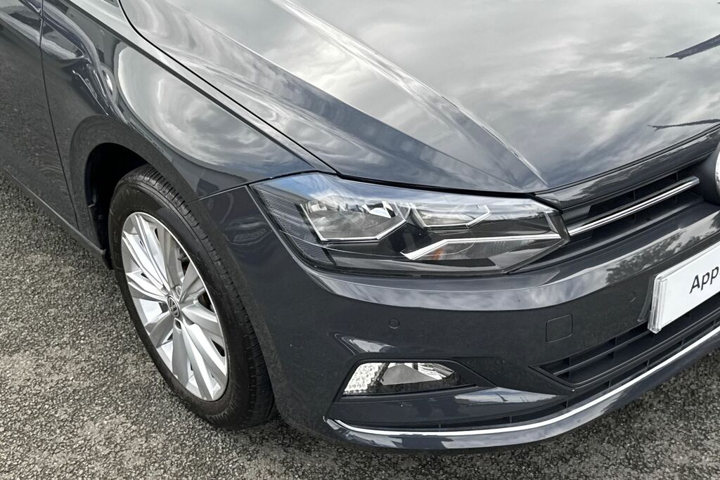 Volkswagen Polo Hatchback White #8