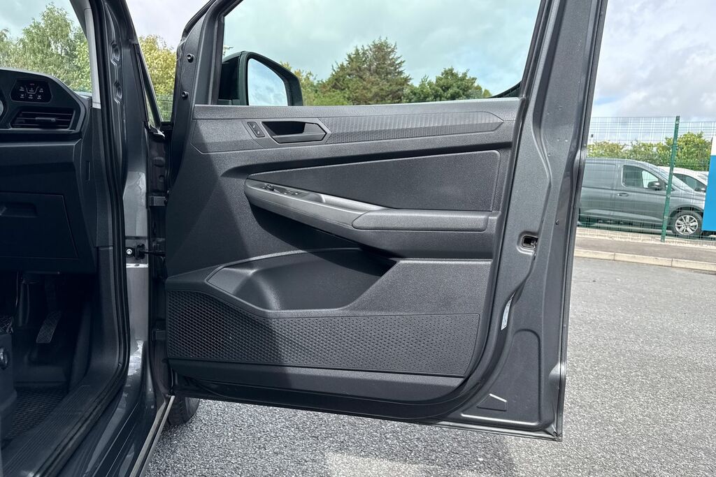 Volkswagen Caddy 2.0 Tdi 102Ps Commerce Van Businesstech Pack Silver #44