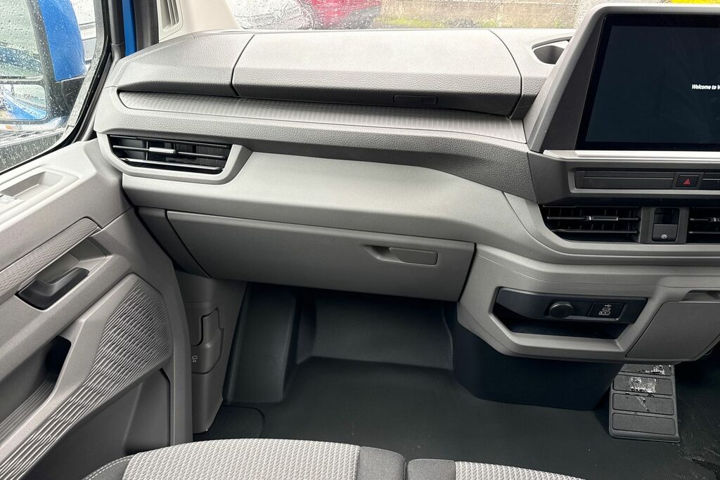 Volkswagen E-Transporter T32 65Kwh Commerce Pro Panel Van YS26BYY Grey #19